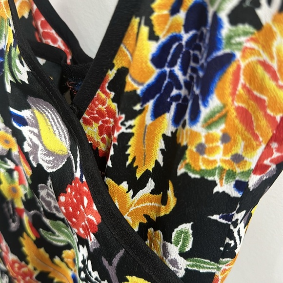 Band of Gypsies Floral Romper - Picture 6 of 10